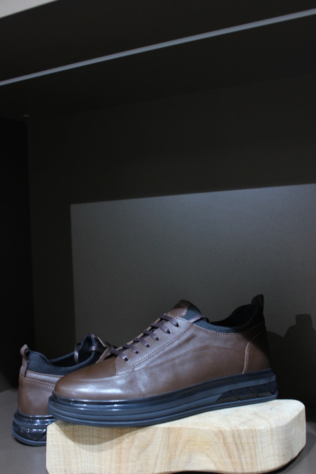 Handmade Men’s Brown Leather Sneakers – Modern Low-Top Casual Shoes