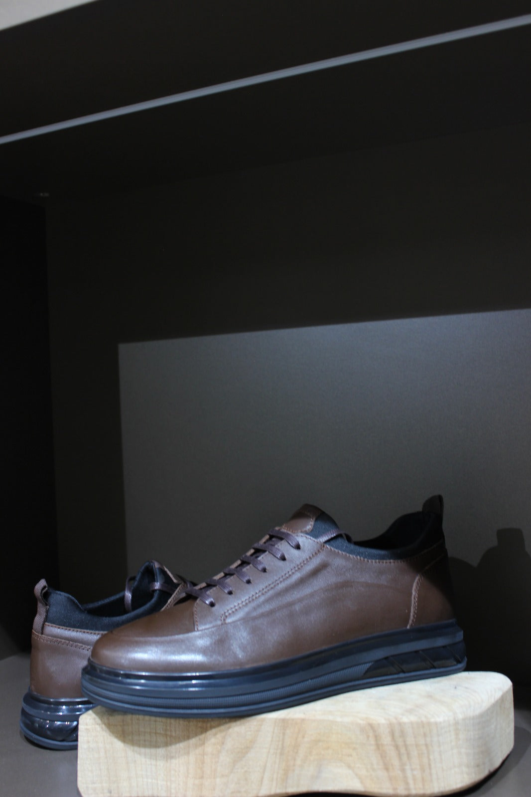 Handmade Men’s Brown Leather Sneakers – Modern Low-Top Casual Shoes
