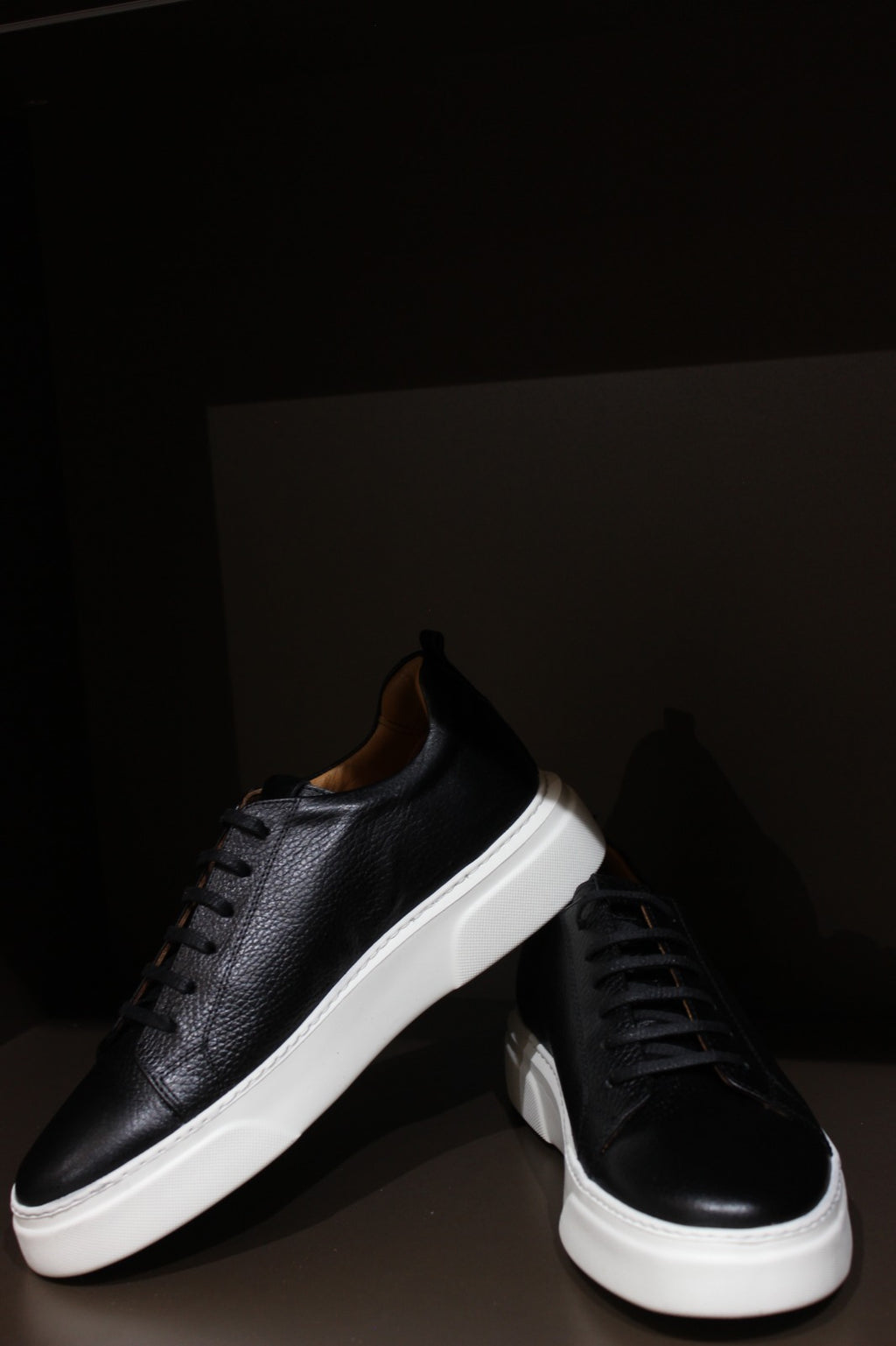 Handmade Men’s Black Leather Sneakers – Modern Low-Top Casual Shoes