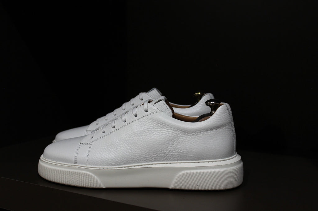 Handmade Men’s White Leather Sneakers – Modern Low-Top Casual Shoes
