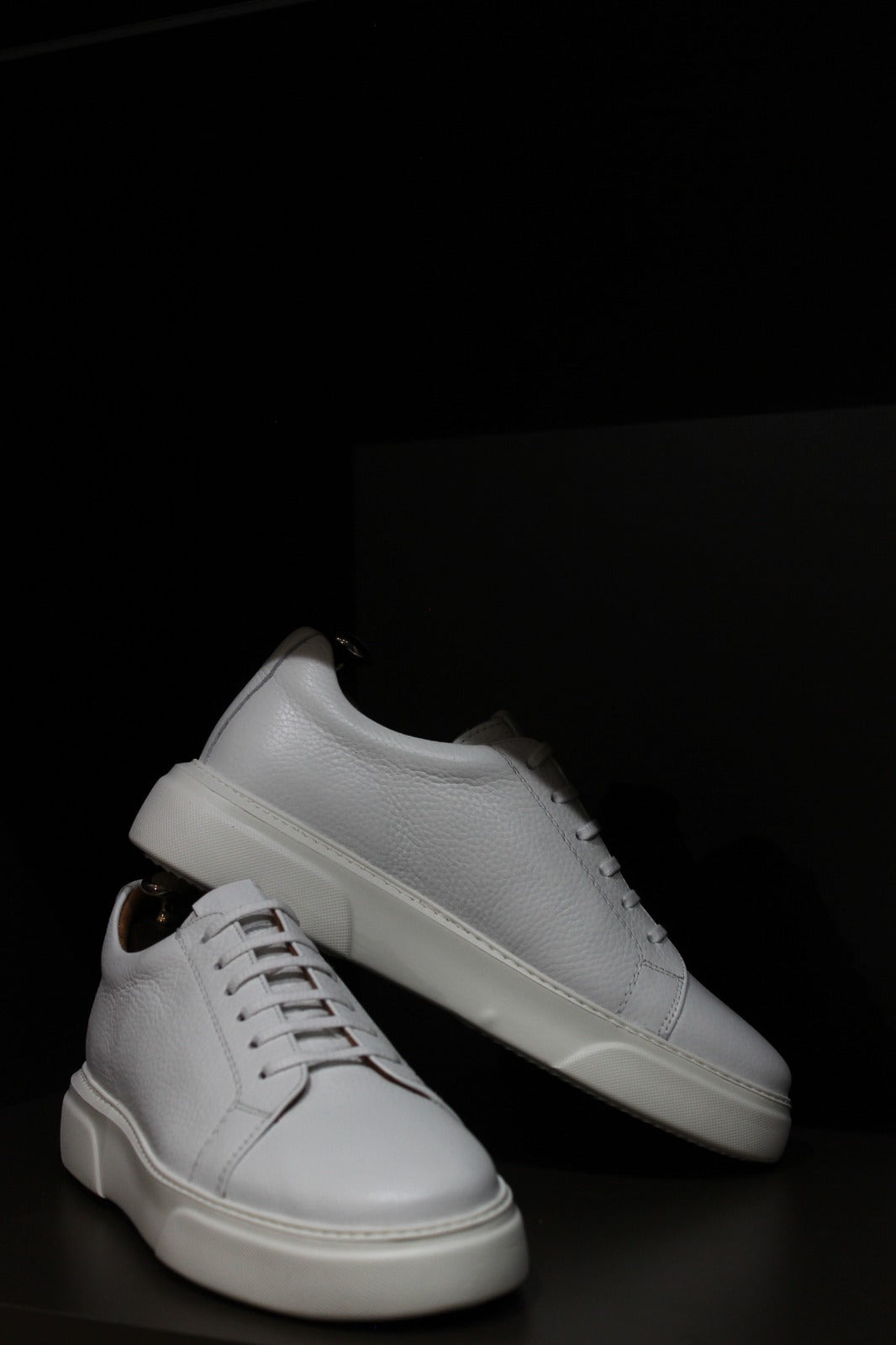 Handmade Men’s White Leather Sneakers – Modern Low-Top Casual Shoes