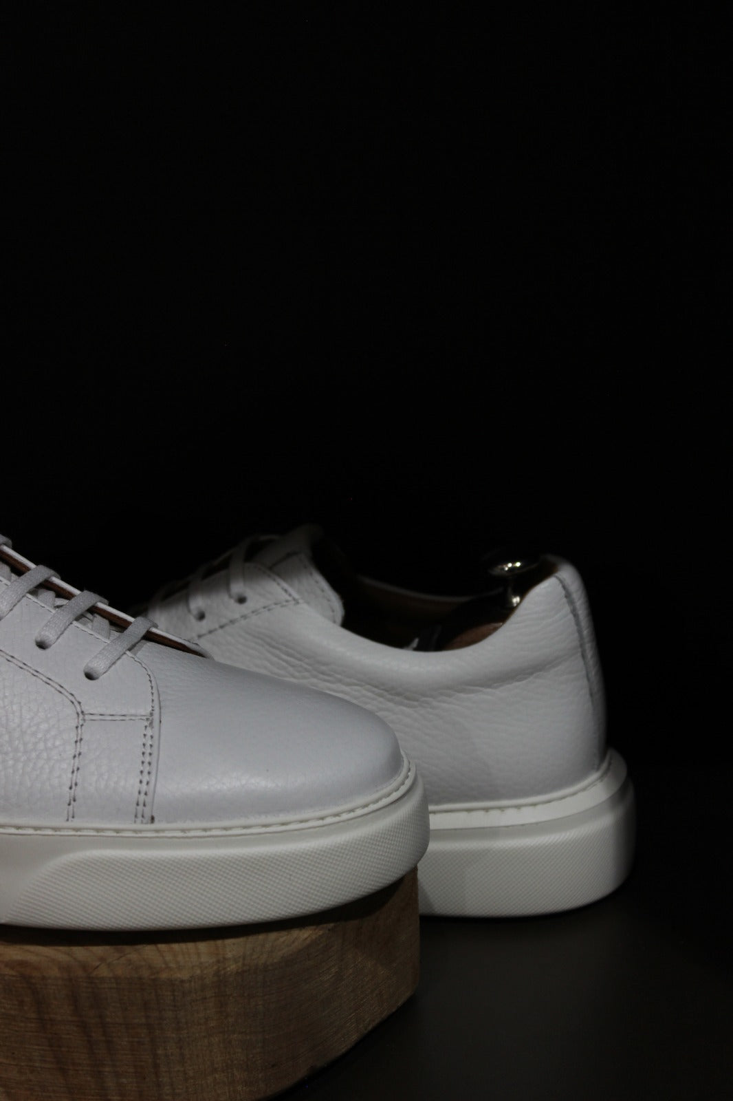 Handmade Men’s White Leather Sneakers – Modern Low-Top Casual Shoes