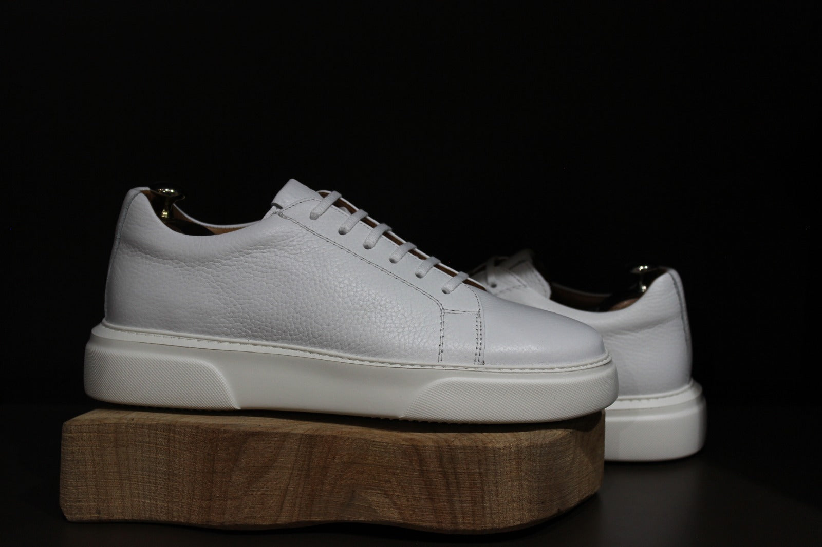 Handmade Men’s White Leather Sneakers – Modern Low-Top Casual Shoes