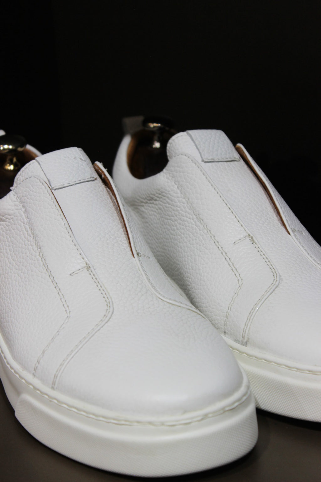 Handmade Men’s White Leather Slip-On Sneakers – Minimal Low-Top Casual Shoes
