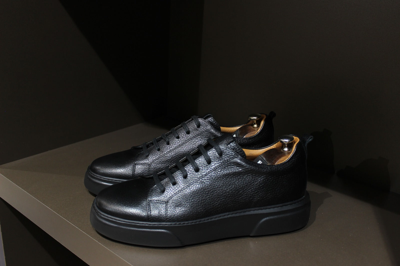 Handmade Men’s Black Leather Sneakers  II – Modern Low-Top Casual Shoes